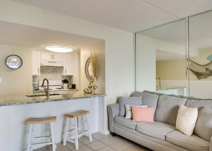 Apartment Unwind Poolside, Walk To Shore! Orange Gulf Shores
